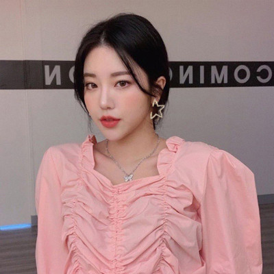 Khuyên tai thời trang nữ sành điệu Ngôi sao Star đá