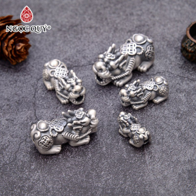 Charm bạc tỳ hưu xỏ ngang - Ngọc Quý Gemstones - 22.5mm