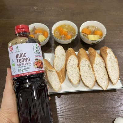Nước tương mật hoa dừa Sokfarm - Chai 1L Dòng chuyên nấu ăn, không từ đậu nành, giảm 50% lượng muối