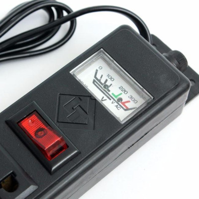 Ổ Cắm Điện Lý Trung 6 Phích 2 Chấu, 1 Phích 3 Chấu Dây Dài 1.5m Công Suất 800W