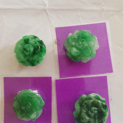 Mặt dây chuyền bông hồng nổi xanh đẹp Chất liệu 100% đá cẩm thạch xanh tự nhiên giao bất kỳ đẹp hết ạ Nữ về bọc Vàng lên làm mặt dây chuyền đeo đẹp sang  ạ