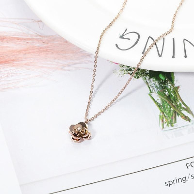 Dây chuyền nữ titan thời trang cao cấp mặt hình bông hoa trà thép không gỉ trangsucpt 3 màu DCNUT22