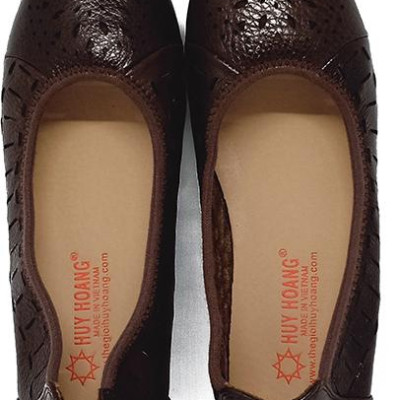 Giày nữ hoa văn Huy Hoàng da bò màu nâu đất HT7949