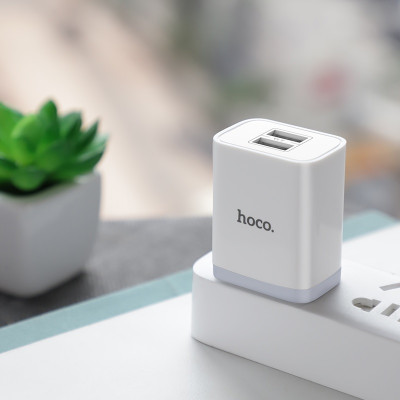 Củ Sạc Điện Thoại  Hoco C50, 2 Cổng USB + Tặng Kèm 01 Ghế Đỡ Điện Thoại Đa Năng T2 - Hàng Chính Hãng