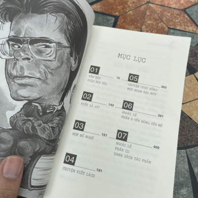 CHUYỆN NGHỀ VIẾT VÀ GÓC KHUẤT CUỘC ĐỜI CỦA ÔNG HOÀNG KINH DỊ – Stephen King – Nguyễn Hà An dịch – 1980books – NXB Thanh Niên (Bìa mềm)