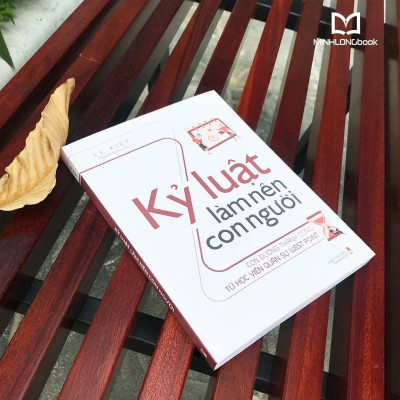 Sách: Combo Tư Duy Đổi Mới: Thay Đổi Một Suy Nghĩ Thay Đổi Cả Cuộc Đời + Kỷ Luật Làm Nên Con Người