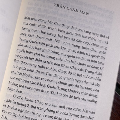 TIẾNG VỌNG ĐÈO KHAU CHỈA – Cuộc chiến bảo vệ biên cương phía bắc của Tổ quốc – Nguyễn Thái Long – Nhã Nam – NXB Phụ Nữ (Bìa mềm)