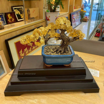 chậu tùng la hán dát vàng (20x26x9cm) MT Gold Art- Hàng chính hãng, trang trí nhà cửa, phòng làm việc, quà tặng sếp, đối tác, khách hàng, tân gia, khai trương 