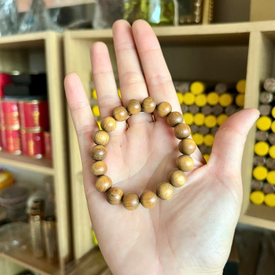 Vòng đeo tay Bách Xanh - size 10li - Đánh bóng tự nhiên - mùi thơm mãi mãi