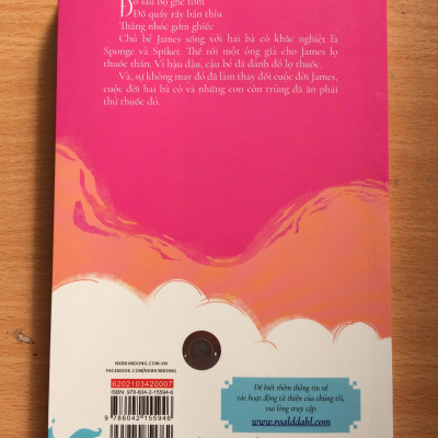 JAMES VÀ QUẢ ĐÀO KHỔNG LỒ