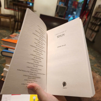 Sách - A Brief History of Spain by Jeremy Black - History/ Nonfiction in English