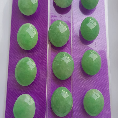 BỘ Lắc Tay Mới Oval 4 viên Xanh Ngọc Tươi đều bóng đẹp Size Dài 16mm x Ngang 12mm x cao 5mm Đá Ngọc Cẩm Thạch tự nhiên Nữ mệnh mộc hỏa thủy bọc vàng đeo đẹp sang món quà tặng ý nghĩa gửi đến Mẹ và người thân ạ