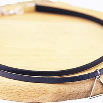 Vòng cổ choker tattoo V10 phối tam giác