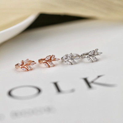 Khuyên tai bạc 925 tạo hình lá oliu nhẹ nhàng trẻ trung lấp lánh cá tính độc đáo mới lạ duyên dáng Dế Bạc - K5946