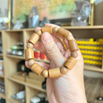 Vòng Gỗ Đàn Hương cao cấp size 12ly trúc thượng hạng thơm ngọt sức khoẻ may mắn bình an