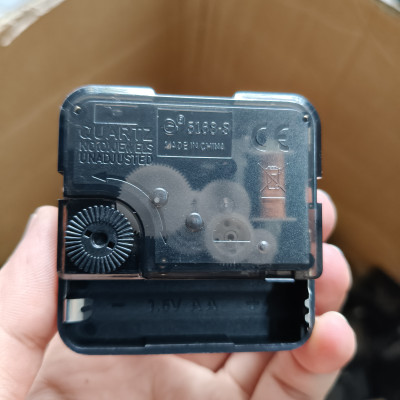 Combo 2 máy đồng hồ kim trôi, cốt 22mm trục 15mm , mới  90% 