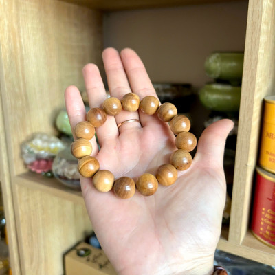 Vòng gỗ Đàn Hương cao cấp size 14ly thơm ngọt như nước hoa phong thuỷ sức khoẻ may mắn tài lộc