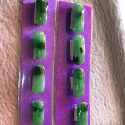 BỘ TRANG SỨC LẮC TAY GỒM 4 VIÊN ĐÁ CẨM THẠCH TỰ NHIÊN MÀU XANH LÁ ĐIỂM XANH SƠN THỦY ĐẬM SIZE 19MM X DẦY 8MM NỮ MỆNH THỦY MỘC HỎA