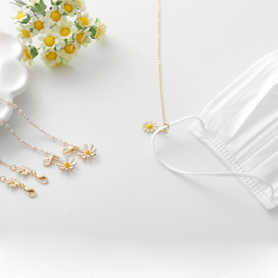 Chuỗi dây đeo gọng giữ kính chống rơi rớt dây chuỗi hoa cúc hoạ mi nhẹ nhàng thanh lịch dây đeo khẩu trang đa năng