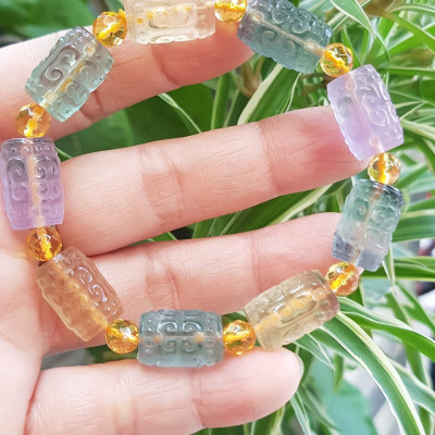 Vòng Tay nữ charm cao cấp Đá Fluorit tự nhiên đa sắc màu kiểu hạt 10mm phối tròn đẹp sang các Chị đeo xinh tay may mắn tài lộc cả năm ạ