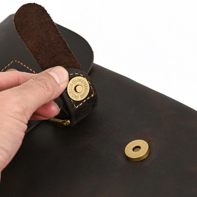 Túi đeo chéo nam DA BÒ THẬT cao cấp phong cách mới – BEE GEE DCN9379