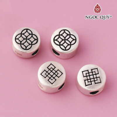 Charm bạc xỏ ngang họa tiết đồng tiền - Ngọc Quý Gemstones