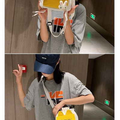 Túi đeo chéo nam nữ phong cách dễ thương  - BEE GEE DCTE1061