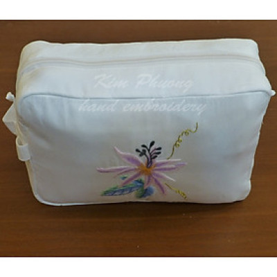 Túi vải thêu tay đựng đồ dùng cá nhân 