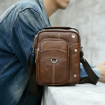 Túi đeo chéo nam phong cách mới - BEE GEE DCN9357