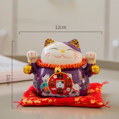 Mèo thần tài lục lạc  may mắn thu hút tài lộc , có khe để tiền , kèm đệm lót xinh xắn  , đem nhiều may mắn đến cho gia chủ 