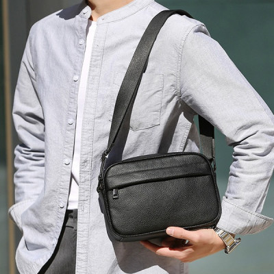 Túi đeo chéo nam DA BÒ THẬT - BEE GEE DCN9427