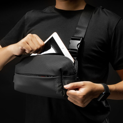 TÚI ĐEO CHÉO TOMTOC (USA) LIGHTWEIGHT CODURA SLING BAG BLACK (H02-A04D) - HÀNG CHÍNH HÃNG