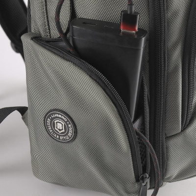 Ba lô LUGBRO  BUSINESS i17 (Xanh Navy)