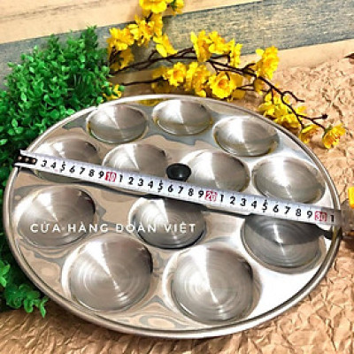 Khuôn Bánh Bò, Bánh Bèo - Inox tiện lợi có nút cầm chống nóng - Khuôn 12 Bánh size bánh lớn 7. 5cm, Đk khuôn 32 cm. Chuy
