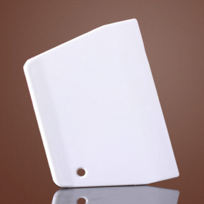 Dụng Cụ Cắt Và Vét Bột Làm Bánh Nhựa