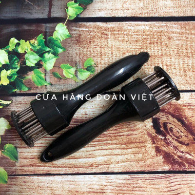 Dụng Cụ Xăm Thịt - Làm Mềm Thịt. Chuyên phục vụ Sp Gia dụng, Khuôn làm bánh, Dụng cụ học Sinh, Nhà hàng, Quán ăn, Gia dụ