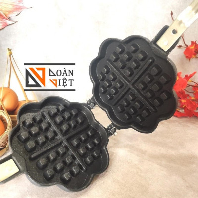 (Size mini 14cm) Khuôn Bánh Kẹp Tàn Ong Chống Dính - Bông sâu - Gang dày - cán nhựa - . Bánh ra thành phẩm đẹp, sắc sảo.