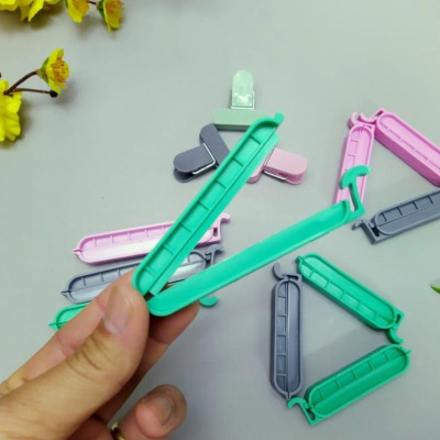 Bộ 12 Kẹp Niêm Phong túi đựng Thực Phẩm Tiện. Dụng cụ nhà bếp dùng niêm phong bao bì chống công trùng, kiến và bụi bẩn.