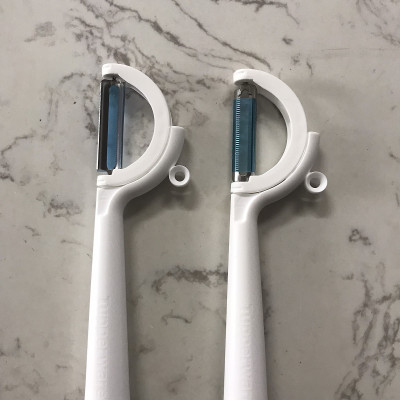 Dụng Cụ Gọt Vỏ Tupperware Twistable - Xoay 360 độ - Siêu Bén