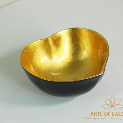 Bát Sơn Mài Hình Trái Tim Vàng