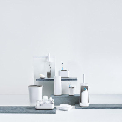 Dụng cụ đựng xà phòng Joseph Joseph màu xám JJ705126, giúp bạn chứa và bảo quản xà phòng một cách tiện lợi và thuận tiện hơn