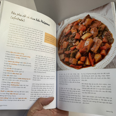 VEGAN ASIAN: Đi Khắp Châu Á Để Ăn Chay – Jeeca Uy – DNA Dịch - NXB Thế giới - AZ Việt Nam