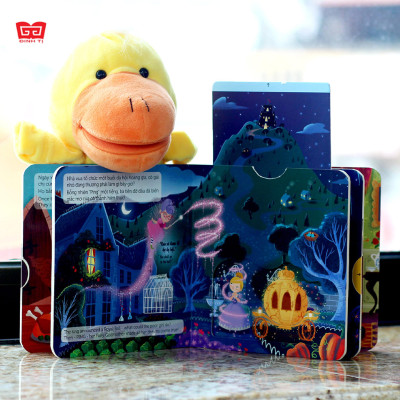 Sách Chuyển Động First Stories - Cậu Bé Rừng Xanh