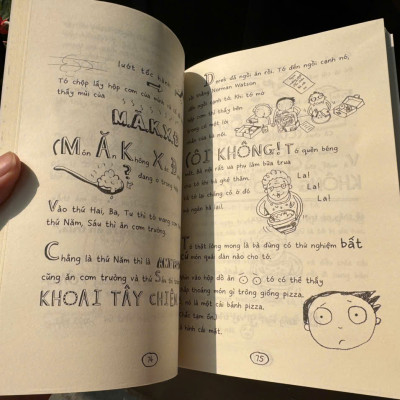 (Bản Song Ngữ – Bộ 4 cuốn) THẾ GIỚI TUYỆT VỜI CỦA TOM GATES – Liz Pichon – Hà Giang Books