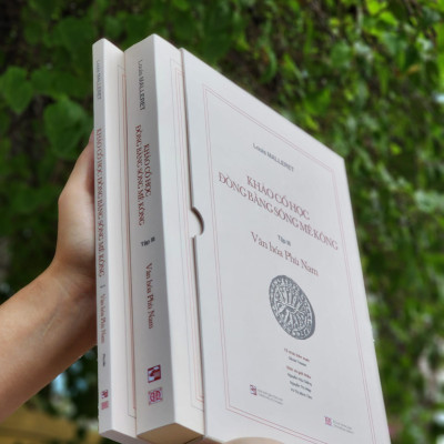 Khảo Cổ Học Đồng Bằng Sông Mê Kông - Tập 2: Văn Minh Vật Chất Óc Eo - Kèm Phụ Bản