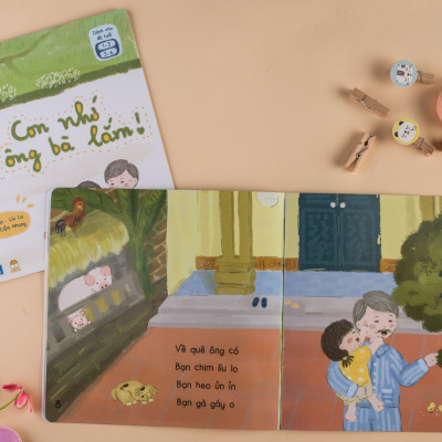 Sách thơ cho bé - Bộ 03 cuốn Gia Đình Bé Bỏng - Sách thơ cho bé tập nói, tập đọc gắn kết yêu thương với bố mẹ, ông bà - Lionbooks