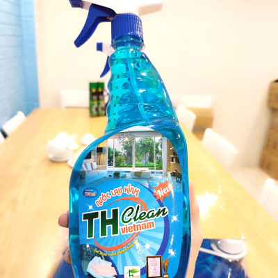 Nước rửa kính ô tô TH CLEAN VIỆT NAM bình xịt 750ml