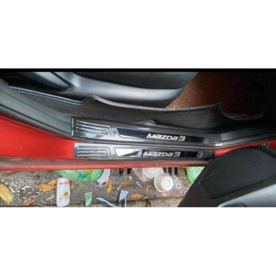 Ốp Bậc Cửa Dành Cho Xe Mazda 3 2020 2021 mẫu CARBON