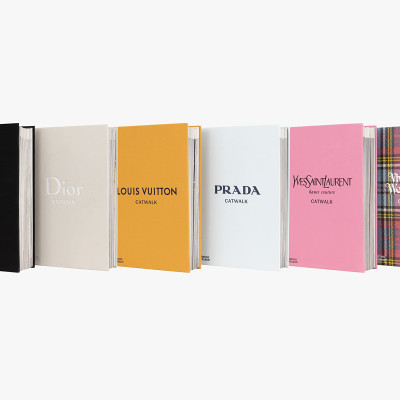 Artbook - Sách Tiếng Anh - Vivienne Westwood Catwalk