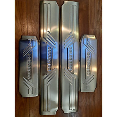 Bộ Ốp bậc cửa, Nẹp bước chân INOX dành cho xe Chevrolet Colorado - Bên trong